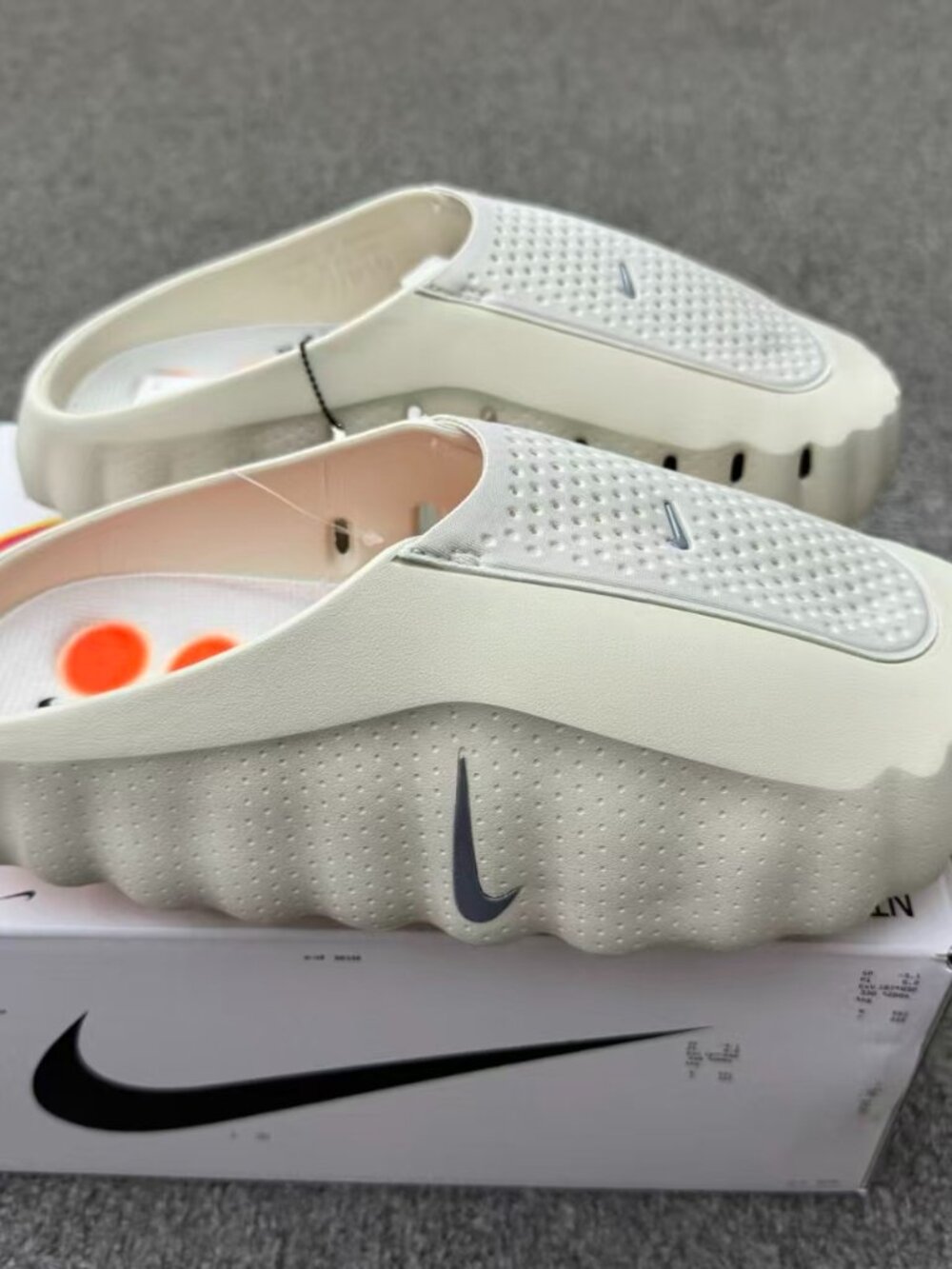 Nike Mind 001 Ivory White Slip-On Clogs - Size US 9, Breathable Massage Footbed